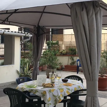 La Casa Di Chicca & Paolo Ferienhaus *